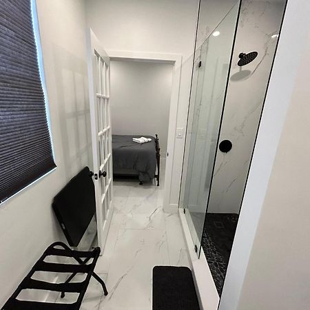 Private Rooms Close To Miami Airport - Free Parking - 01 Exterior photo